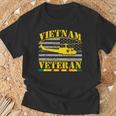 Vietnameteran Uh -1 Huey Helicopter Crew Tシャツ 高齢者への贈り物
