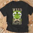 Weed 毎日を楽しむ Tシャツ 高齢者への贈り物