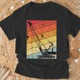 クレーン オペレーター 重機 おもしろい 建設 クレーン Tシャツ 高齢者への贈り物