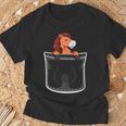 ポケットの中のかわいい馬 Tシャツ 高齢者への贈り物