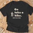 モンブランフランスgo Take A Hike レトロ Tシャツ 高齢者への贈り物
