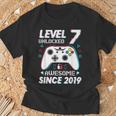 レベル 7 アンロック ビデオゲーム 7歳の誕生日 7歳の男の子 Tシャツ 高齢者への贈り物