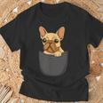 男性用、女性、子供用の胸ポケットに入った面白い子犬。 Tシャツ 高齢者への贈り物