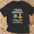 面白い 高校 男性 地理 先生 ティーンエイジャー ジョーク Tシャツ 高齢者への贈り物