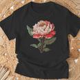 魅惑的な牡丹ブーケ Tシャツ 高齢者への贈り物