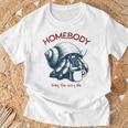 Homebody 居心地の良い生活 面白いヤドカリとコーヒー Tシャツ 高齢者への贈り物
