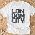I Love London、クールでレトロなロンドンのファッショングラフィックデザイン。 Tシャツ 高齢者への贈り物