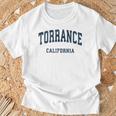 Torrance California Ca ビンテージ アスレチック スポーツデザイン Tシャツ 高齢者への贈り物