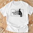 【バックプリント・背中側】ザ・ホース・フェイス The Horse Face 午年 馬 2026 パロディ Tシャツ 高齢者への贈り物