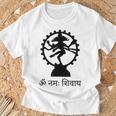 ロードシヴァ ヒンズー教 ゴッドオーム マントラ サンスクリット ヨガ Tシャツ 高齢者への贈り物