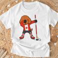 愉快なダビングプードル カナダ アイスホッケーファン ウィンタースポーツ Tシャツ 高齢者への贈り物