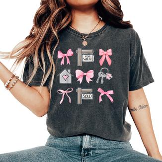 Cute Realtor Bow Coquette Real Estate Agent Woman Mother Day Women's Oversized Comfort T-Shirt | Mazezy