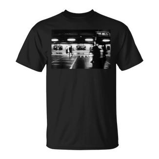 Urban Motion Monochrometreet Photography Tシャツ - Kawaiitshirt