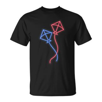 カイト フライング カイト ライディング ザ ウィンド カイト フライング プロフェッショナル Tシャツ - Kawaiitshirt